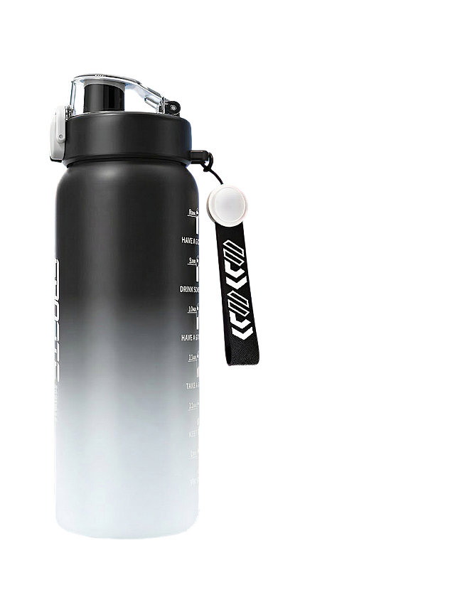 保持原图的网球场背景、网球、文字信息和整体场景完全不变，仅将水杯旋转为从左侧看向右侧的侧视图，水杯的渐变外观、挂绳、瓶盖结构与原图完全一致