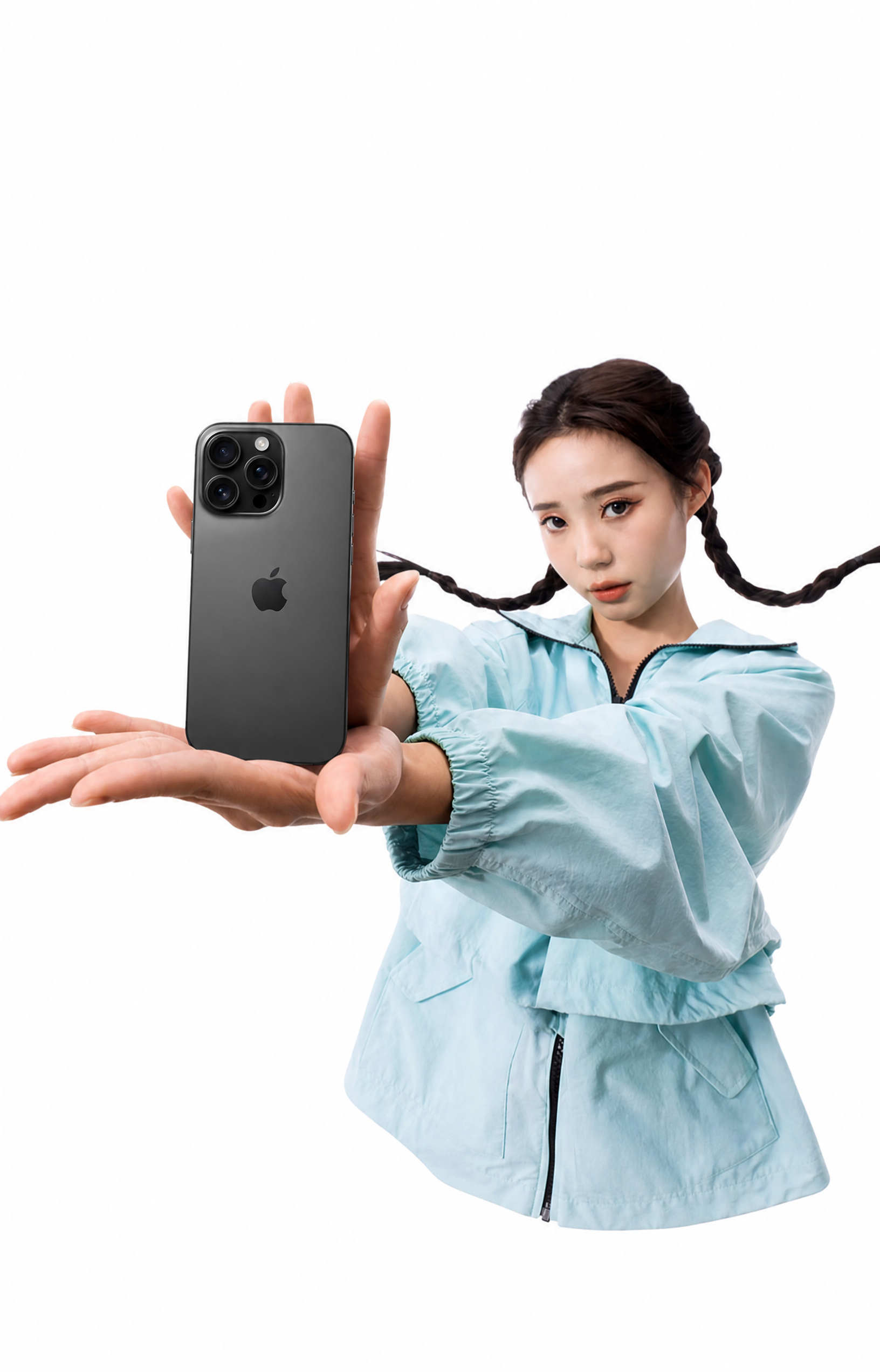 将图中美女双手托举的紫色充电宝替换为黑色iPhone 16 P… - 图片创意预览