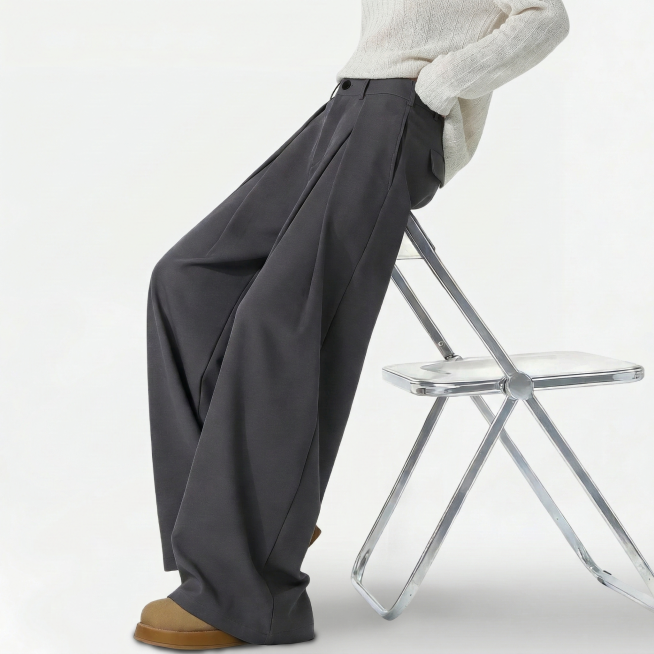 上半身改成女生的身材，不要露肚脐，其他不变预览效果