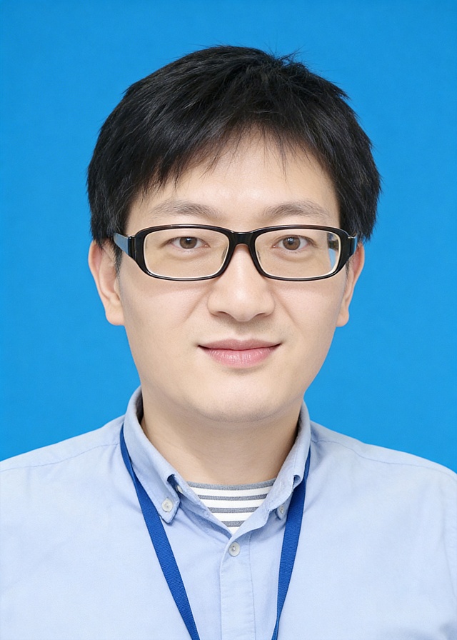 保留第一张图中人物发型､脸型､年龄特征生成标准样式纯正面证件照;人物主体严格居中,头部大小与位置严格对齐第二张图,双肩水平平衡,面部中轴线对齐画面中心,正视前方;标准证件照构图,人物绝对居中;头顶上方距离上边缘高度10%,下巴距离画面下边缘高度30%,人物主体占比约68%;肩部平展与画面水平轴平行;头部占比严格对齐第二张图;提亮肤色,消除暗沉,清透裸妆,隐形毛孔,均匀肤色,唇色自然提亮;肤色白皙细腻,肤质呈现匀净哑光质感(自然白皙);轻透裸妆+重点提亮;唇色润泽(半哑光质地);眼神澄澈,看向镜头,气质自信,嘴角微微上扬表情自然;耳廓可见度一致;肩部平展,肩线与画面水平轴平行;头肩比例协调呈现;免冠,不戴帽子,无头饰,不戴帽子,无头饰,无发带,佩戴眼镜,眼镜无反光,柔和正面顺光均匀柔光,面部明亮无硬影,背景均匀提亮,画质清晰,零噪点降噪;面部清晰;背景亮度均匀统一;高清锐利画质,细节清晰可见;零噪点处理;色彩还原自然,均匀柔和布光,无明显阴影,面部光影干净,柔光正面打光,自然光影过渡,皮肤质感细腻,哑光质感,标准焦段50mm,纯正面,入境范围头部至胸部以上区域,F/4光圈(兼容F/2.8-F/4区间),平视视角(镜头与人物视线完全齐平),正视视图;人物绝对居中(居中构图),位于画面中心;严格限定标准证件照规格;视线水平(瞳孔连线与画面水平线平行);双耳对称露出,双肩水平且平衡,头部占比严格对齐垫图,禁止大头照(画面铺满画布,无边框留白);专业证件照质感,高清人像质感,细腻皮肤纹理,严格按照第一张图内容生成,分辨率4K,身着浅蓝色衬衫外套,内搭条纹打底衫,佩戴蓝色挂绳,极简纯色蓝色背景,标准蓝 #438EDB,禁止裁切头顶, 禁止额头被截, 禁止超大头, 禁止主体溢出画面, 禁止偏头/倾斜,头顶上边距8-10%, 头部高度60-68%, 双眼高度56-58%, 严格对齐第二张垫图画面比例5:7