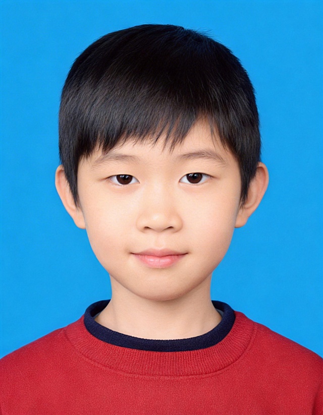 保留第一张图中人物发型,脸型,年龄特征生成标准样式纯正面儿童证件照;人物主体严格居中,头部大小与位置严格对齐第二张图,双肩水平平衡,面部中轴线对齐画面中心,正视前方;标准儿童证件照构图,人物绝对居中,头顶上方距离上边缘高度10%,下巴距离画面下边缘高度36%,人物主体占比约72%;肩部平展与画面水平轴平行;头部占比严格对齐第二张图;标准焦段50mm,纯正面,入境范围头部至胸部以上区域,F/4光圈(兼容F/2.8-F/4区间),平视视角(镜头与人物视线完全齐平),正视视图;人物绝对居中(居中构图),位于画面中心;严格限定标准证件照规格;视线水平(瞳孔连线与画面水平线平行);提亮肤色,消除暗沉,清透裸妆,隐形毛孔,均匀肤色,唇色自然提亮;肤色白皙细腻,原生轻透肤质;眼神澄澈,看向镜头,气质自信,嘴角微微上扬表情自然;耳廓可见度一致;肩部平展,肩线与画面水平轴平行;头肩比例协调呈现;免冠,不戴帽子,无头饰,无发带,不戴眼镜,无胡子,面部无痣,消除面部瑕疵,双耳对称露出,双肩水平且平衡,头部占比严格对齐垫图,禁止大头照(画面铺满画布,无边框留白);身着红色圆领针织毛衣,领口深蓝色包边;柔和正面顺光均匀柔光,面部明亮无硬影,背景均匀提亮,画质清晰,零噪点降噪;面部清晰;均匀柔和布光,无明显阴影,面部光影干净,柔光正面打光,自然光影过渡,皮肤质感细腻,哑光质感,极简纯色蓝色背景;背景亮度均匀统一(哑光质感);高清锐利画质,细节清晰可见;零噪点处理;色彩还原自然,专业证件照质感,高清人像质感,细腻皮肤纹理,严格按照第一张图内容生成,分辨率4K;画面比例5:7