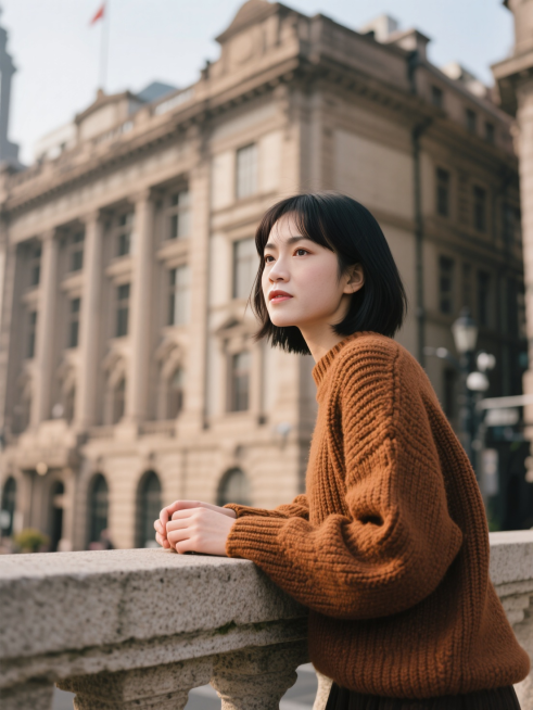 女孩，焦糖色针织衫，上海外滩的欧式建筑前，复古棕调，斜侧拍视角，手搭在石栏上。脸部和发型换成参考图人物照片的脸部和发型。预览效果