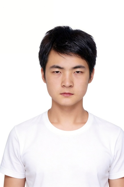 严格保留第一张图中人物所有五官特征、脸型、发型不变，只做修复优化：修复图像表面蒙尘与划痕，将皮肤还原成高清相机质感；更换服装为纯白色圆领短袖T恤，更换背景为白色；保持人物原本五官样貌完全不变，不得修改预览效果