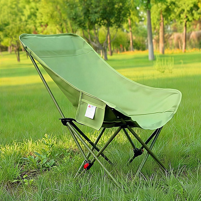 草都糊了，真实一些
