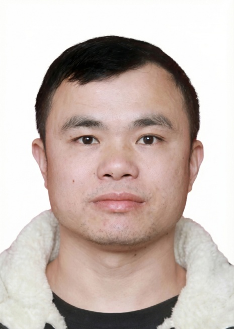 生成清晰白底证件照片预览效果