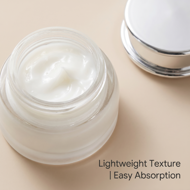 [主图 3] Sebum Barrier Soothing Cream面霜质地展示
[氛围风格] 高级简约，通透水润质感
[画质] 商业摄影质感，光线柔和通透，产品清晰真实，画面干净高级
[细节] 极预览效果