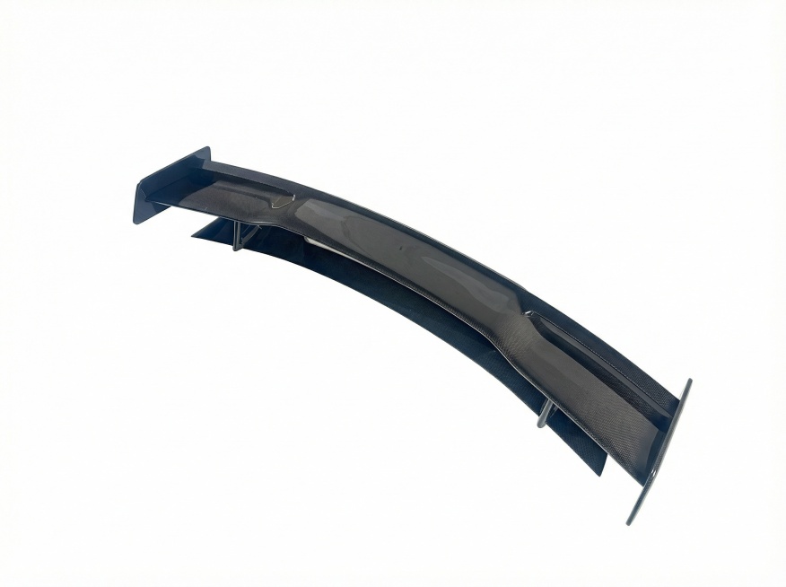 Professional e-commerce retouching for carbon fiber auto parts, precise intelligent cutout to retain预览效果