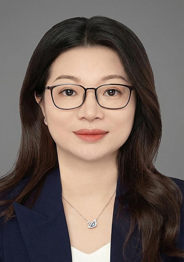 将图片底色修改成中灰色，人物不变