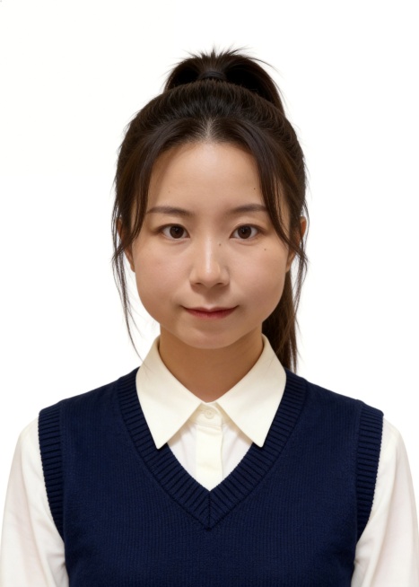 严格保留第一张图中人物所有核心面部特征、五官细节和痣的位置，保持高马尾，调整八字刘海为侧分非中分样式，两侧留出自然柔和的发丝修饰脸型，整体造型干净自然不死板;保持头部端正，头肩比例协调;服装保留外穿深预览效果