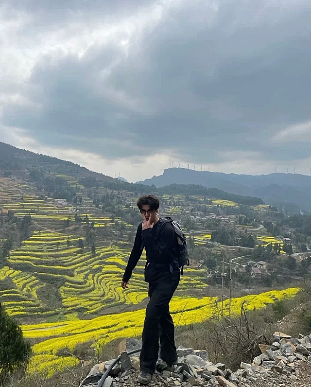给人物换个男生发型