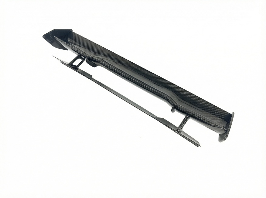 Professional e-commerce retouching for carbon fiber auto parts, precise intelligent cutout to retain预览效果