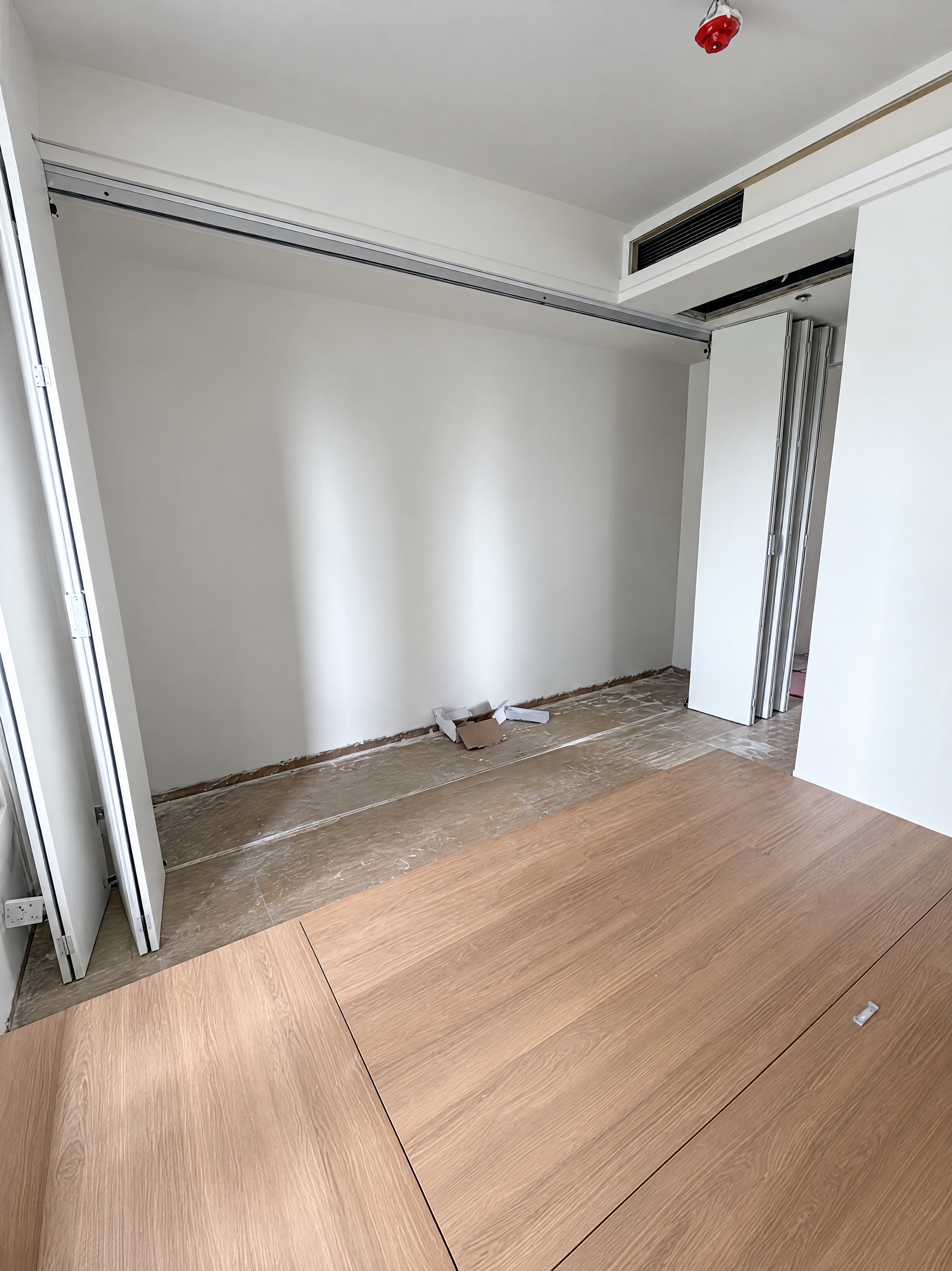 提升整张图片的清晰度，增强产品细节锐度，去除左上角的实况标签水… - 图片创意预览