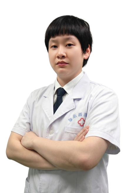 让图中的医生里边穿白衬衫和打领带，外面穿新的短袖白带挂，并修图，高清8K无损输出预览效果