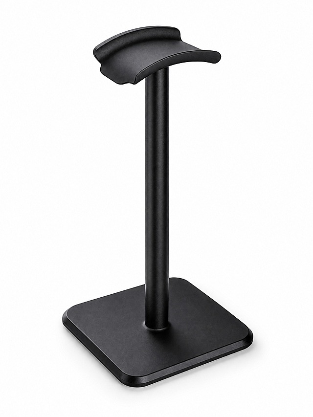 [主图-1] Headphone Stand 商品识别首图，纯白底Amazon合规首图。
[统一基调] 冷灰科技感克制信息图风格，无任何文字、水印、边框和装饰元素。
[画面] 黑色铝合金耳机支架完整居中展示，30°斜视角，产品占画面85%以上。支架由三部分组成：方形圆角底座、圆柱形立杆、弧形硅胶头托。底座为哑光黑色方形，边缘圆润；立杆为黑色铝合金圆柱，垂直居中连接底座与头托；头托为弧形黑色硅胶材质，表面有防滑纹理，两端微微上翘。产品下方有柔和自然的接触阴影，无悬浮感。材质表现：底座细腻磨砂质感，立杆金属哑光质感，头托硅胶柔软质感。
[光影质感] 商业摄影棚拍质感，主光从左上方45°照射，右侧有柔和补光，阴影自然柔和，产品边缘清晰锐利，无过曝。
[配色] 纯白背景，产品为哑光黑色，金属立杆有细微高光反射。
[文字版式] 无任何文字、Logo、水印或装饰元素。
[输出要求] 比例3:4，产品清晰完整，无变形，无多余物体，无水印，无平台Logo，纯白背景干净均匀。