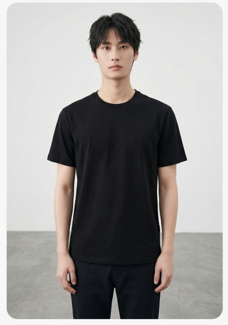 服装贴合：将白底图衣服穿到模特身上。衣服完全贴合模特身形，无违和感，保留白底图衣服原有版型 
场景：灰色地面与白色背景，光线自然，背景简洁
画质要求：写实，8k，高细节，对焦清晰，光线自然，无变形预览效果