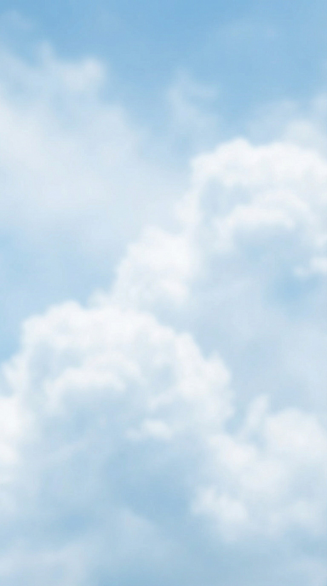 改成大块云朵且模糊朦胧的感觉