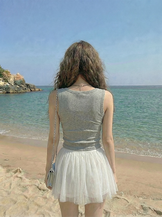 后背上衣的白色花边去掉