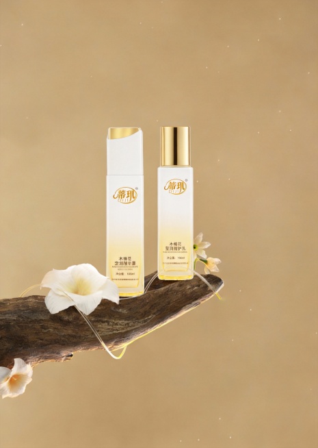 图2图3融入图1树枝上预览效果