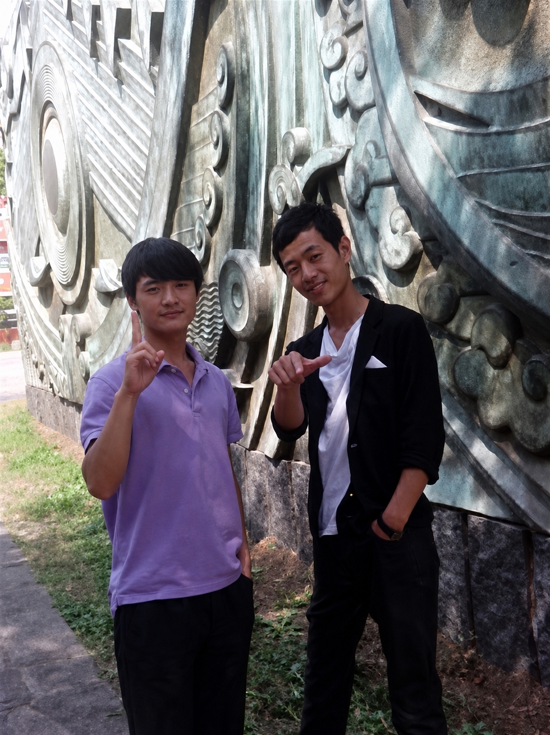 高清还原这张老照片，修复模糊和噪点，增强清晰度，准确还原色彩，… - 图片创意预览