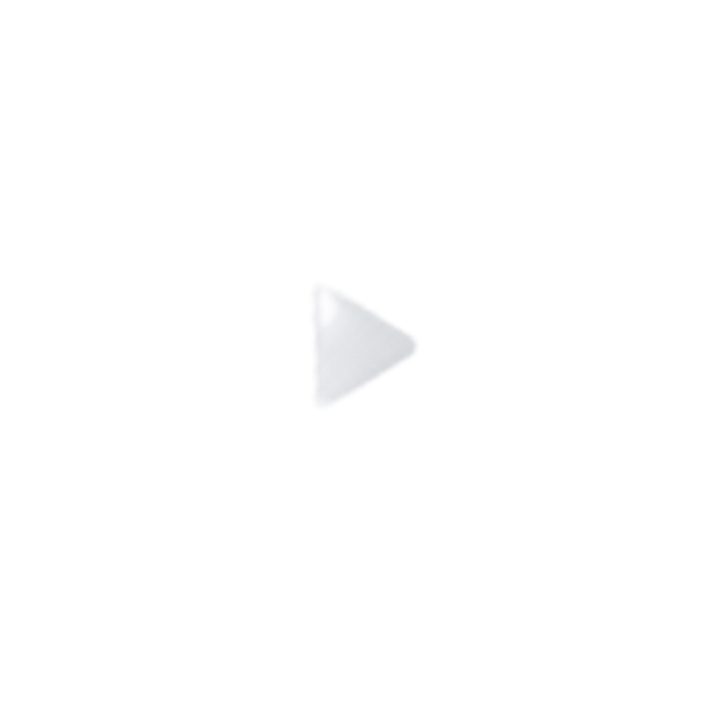 生成一个和图片中样式一摸一样的浅灰色半透明三角形播放箭头图标，背景透明，保存为png格式