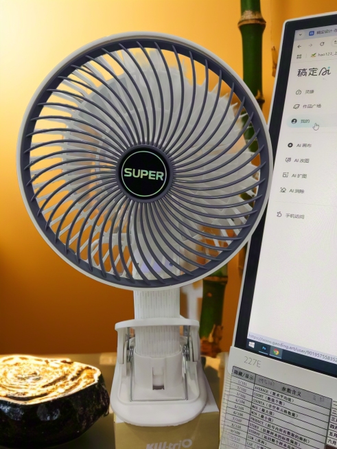 将产品放置在黑色太湖石上面，占据画面中心，画面右上角有竹子的投影，底部是波光粼粼的水面，画面采用金色背景，特写镜头预览效果