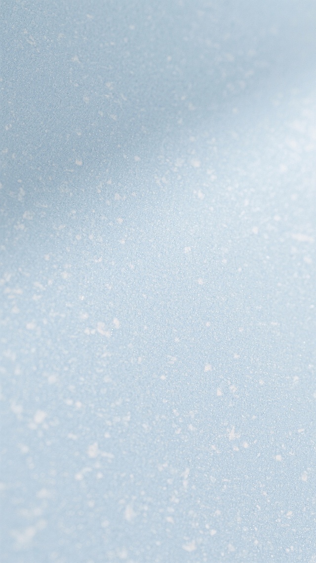 一张干净风格的纹理背景图，整体呈现柔和的灰蓝色调，表面具有细腻均匀的磨砂质感，带有轻微的米白色斑驳纹理和自然的颗粒感，光线均匀柔和，无明显阴影，色调统一和谐，给人简洁、素雅、现代的视觉感受。