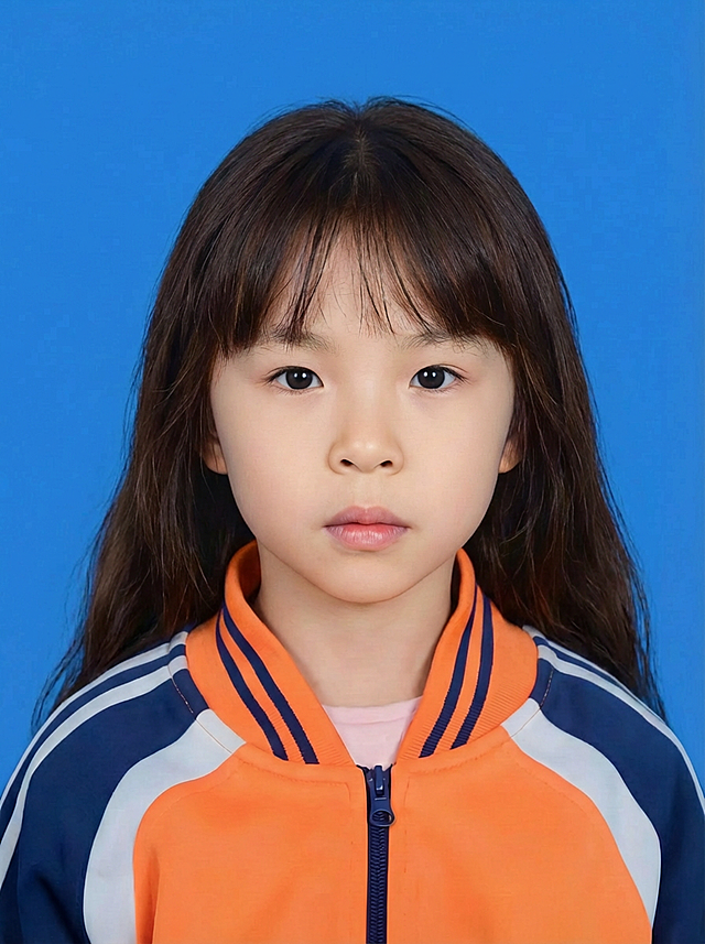 把照片中的小女孩改成长头发