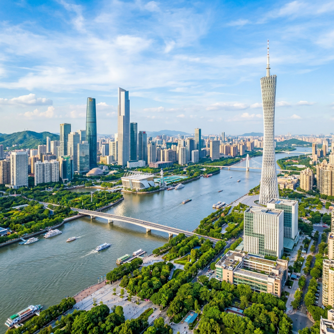美丽的广州城市风景图，包含广州标志性的城市建筑和自然风光，画面清新自然，色彩明亮预览效果