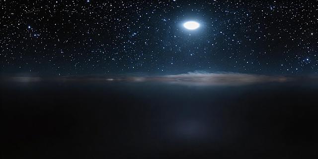 强化这张星空图片的HDR动态范围效果，增强亮部天体与暗部星空的明暗对比，提升色彩和光影层次感，让UltraHDRLoader能够正确识别和显示HDR效果，保留原图构图和星空暗黑风格