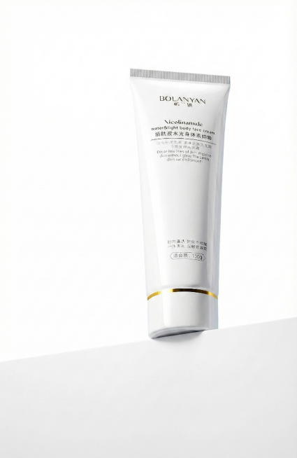 删去产品以外的元素，只保留产品预览效果