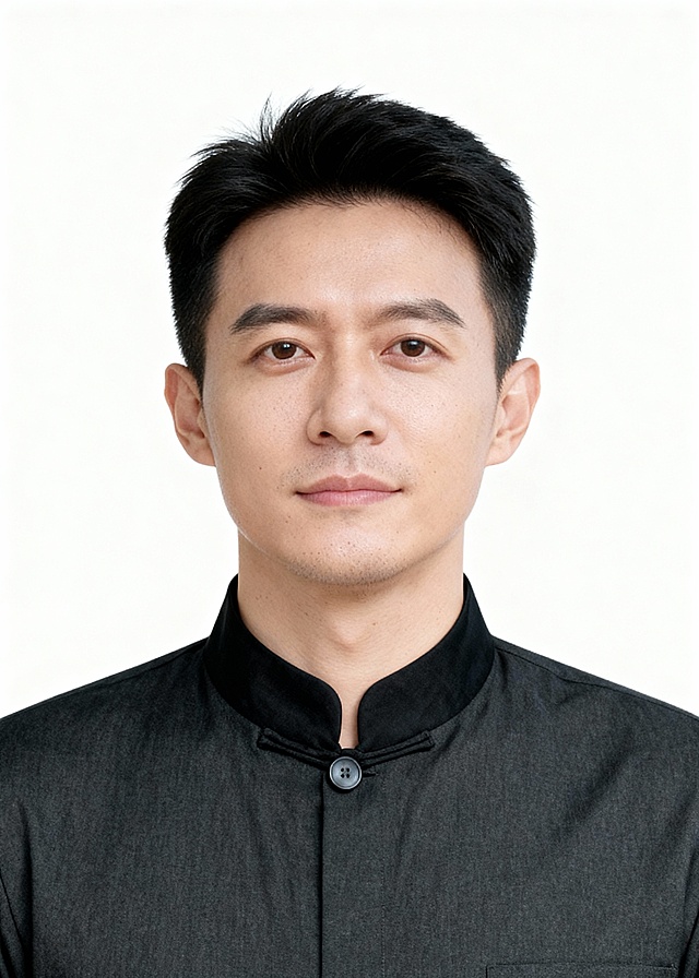 男生白底中山装证件照