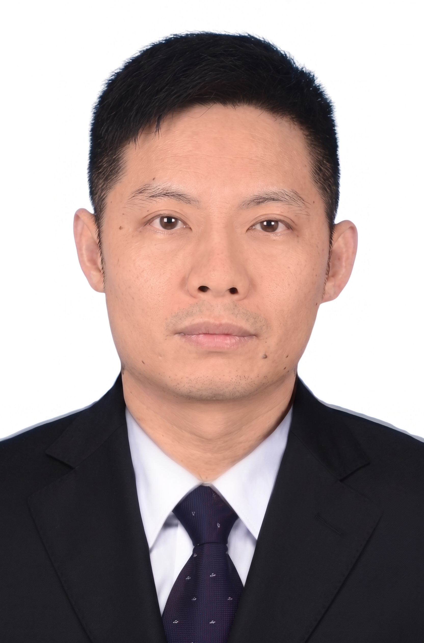 帮我把这张图的背景换成白色 - 图片创意预览