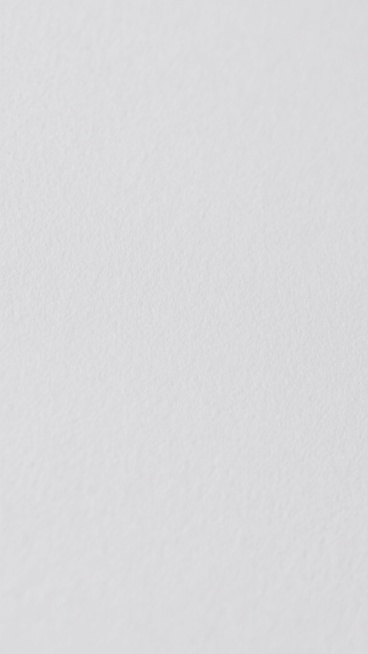 一张纯白色背景图，具有细腻均匀的纹理质感，类似轻微的磨砂或宣纸效果，整体色调为纯净的白色，无任何图案、文字或装饰元素，呈现出简洁、素雅、干净的视觉效果，适合作为设计、排版、摄影作品的背景使用。预览效果