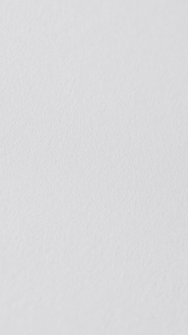 一张纯白色背景图，具有细腻均匀的纹理质感，类似轻微的磨砂或宣纸效果，整体色调为纯净的白色，无任何图案、文字或装饰元素，呈现出简洁、素雅、干净的视觉效果，适合作为设计、排版、摄影作品的背景使用。