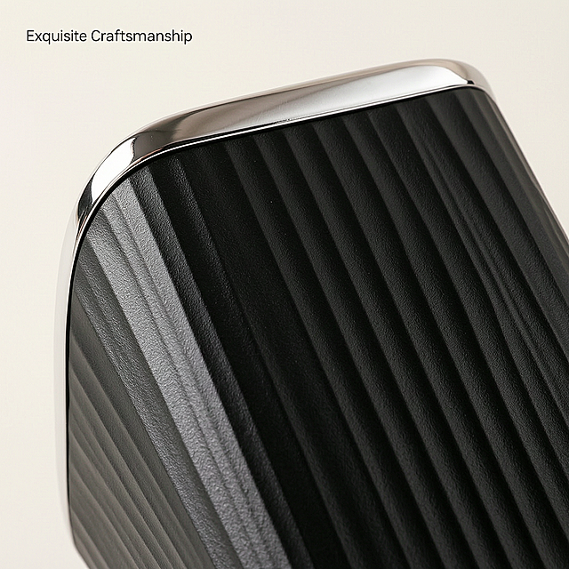 [Main Image 4] Product detail close-up diagram of the bathroom accessory set;
[Atmosphere Style] Exquisite detail display, high-end texture presentation;
[Image Quality] Ultra clear close-up photography, delicate texture, high resolution texture performance.
[Elements] Close-up of the product detail: focus on the chrome-plated top edge and the vertical stripe body texture. The rounded corner design of the product edge, the metallic luster of the chrome-plated layer, the matte grain of the plastic body, clearly show the exquisite workmanship. Keep the material texture and color absolutely consistent with the input product image. The detail area accounts for about 70% of the picture, full screen without border.
[Light and Shadow] Side back light, highlight the layered texture of the material, the metallic luster is obviously, the texture is three-dimensional.
[Color Matching] Light off-white background, highlight the black product itself and silver metallic luster.
[Perspective Composition] Close-up focusing perspective, the detail part is in the center, clear focus.
[Text Layout] In the upper left corner add a small line of English text "Exquisite Craftsmanship", simple font, does not affect the detail display.
[Proportion Resolution] 1:1 proportion, 2K resolution, ultra clear.
[Negative Prompt] Deformation, watermark, text disorder, blurred picture, out of focus, extra Chinese text.
