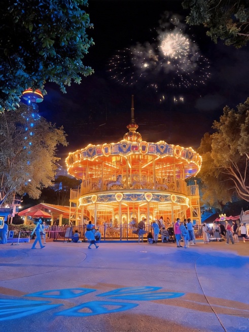 把前面的人去掉，长隆欢乐世界这几个字也去掉预览效果