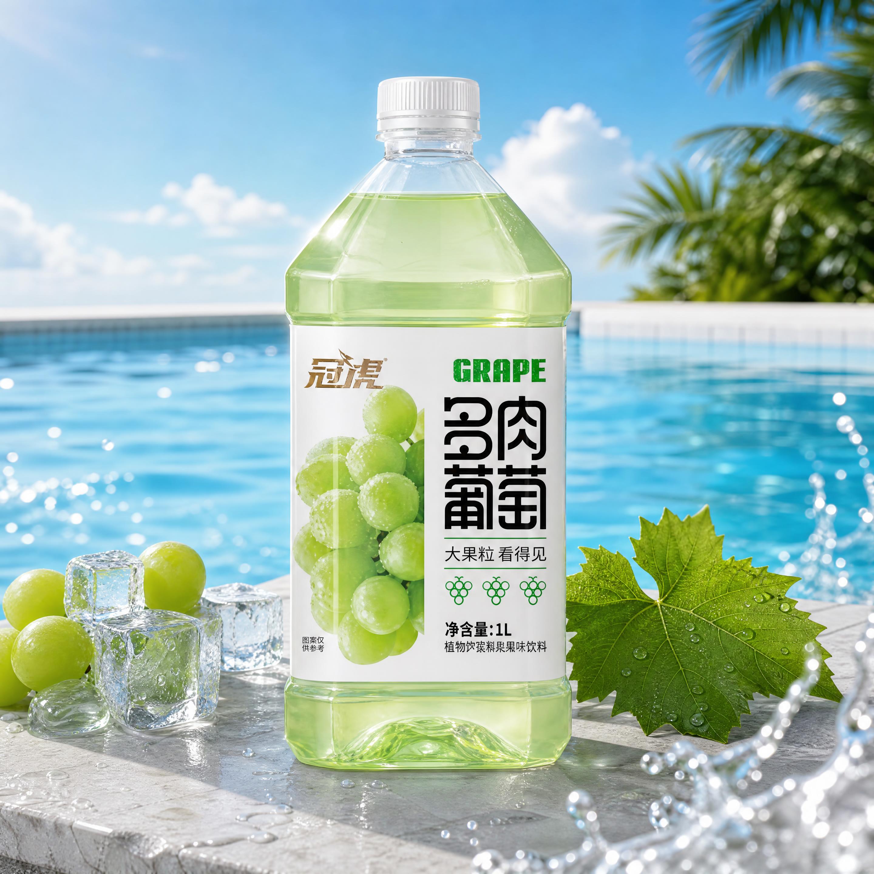 超写实商业产品摄影。 主体：葡萄果汁饮料瓶严格参照上传产品图，… - 图片创意预览