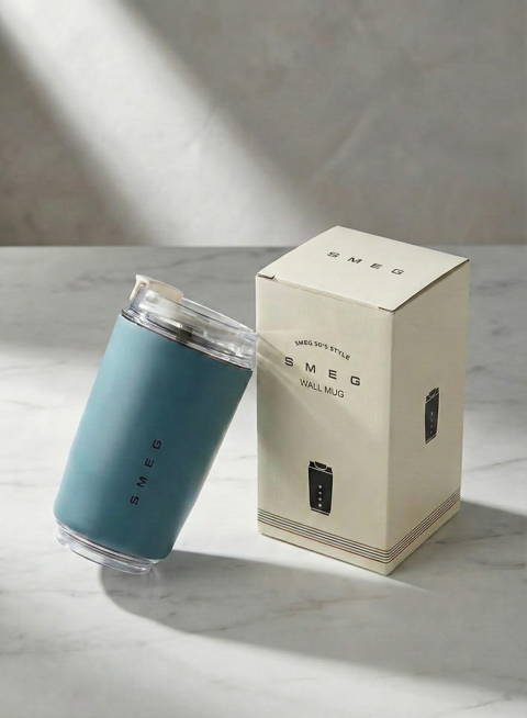把包装盒的盖子合上预览效果