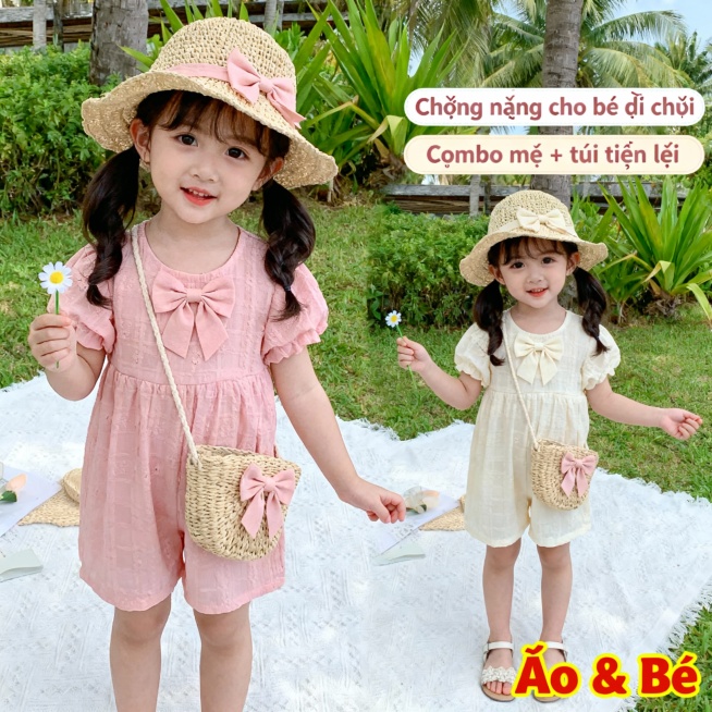 生成800x800像素1:1比例的儿童草帽套装主图，适配越南Shopee平台：
1. 主体：展示2套儿童草帽+草编包套装（粉色、浅米色各1套），搭配图中同款蝴蝶结装饰，清晰呈现编织纹理与细节
2. 模预览效果