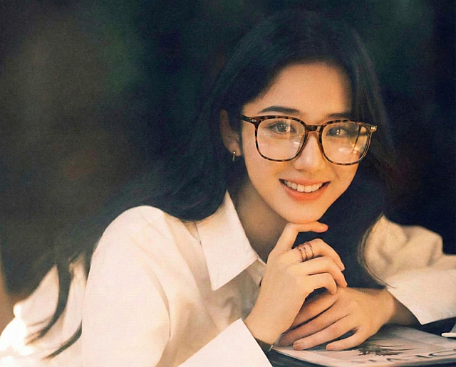 眼镜与画面融合