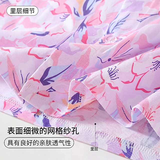 「图片1」「图片1」「图片1」「图片1」「图片1」将图一到图五的背景替换成图六的背景「图片1」保留图中的衣服阴影到图六中