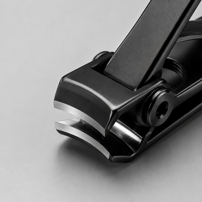 [主图-3] Close-up detail display of nail clipper cutting edge. Magnify the sharp blade part, show the预览效果