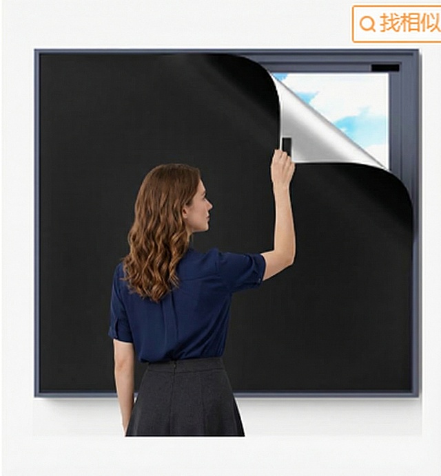 帮我把图片中的模特换成一个中发的欧美女模特，模特的衣服也和裙子也换下