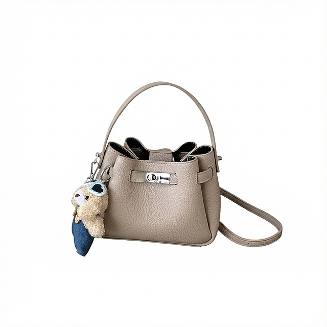 白底效果处理。