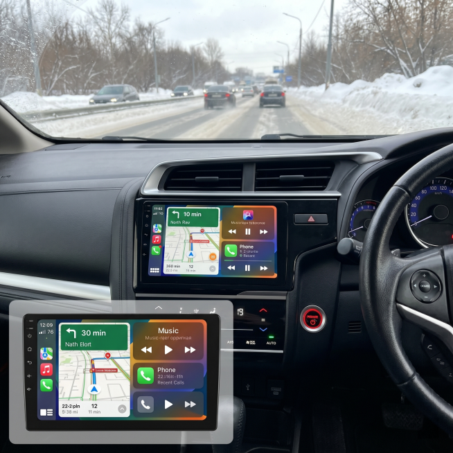 1. 将原车机中控屏幕界面替换为真实带导航的三分屏carplay UI；2. 背景换成真实驾驶场景；3. 提取包含左侧按键和屏幕质感的车机中控屏幕界面，单独抠出放大清晰展示；4. 将抠出放大的屏幕移动预览效果