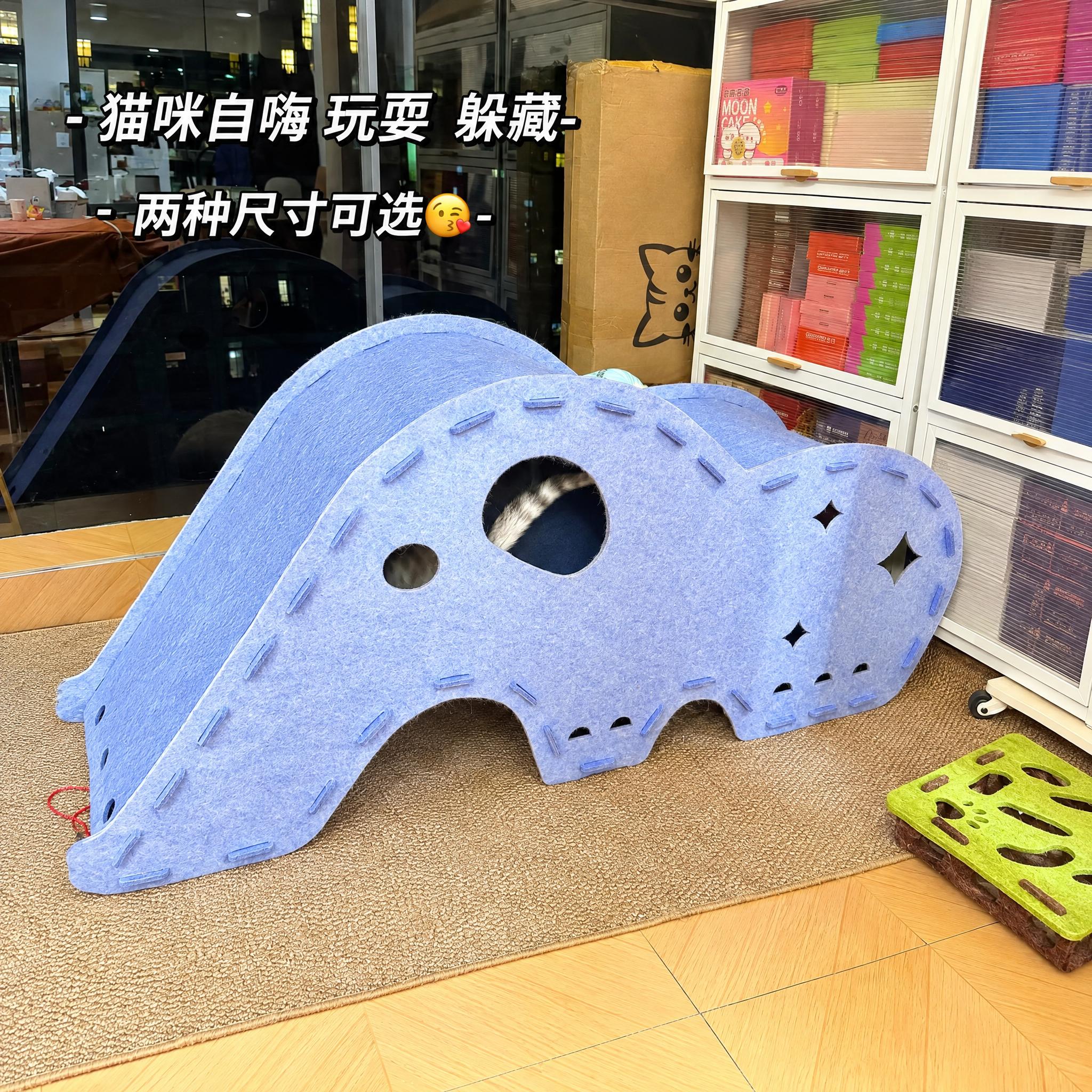 仅调整画布尺寸为 1:1 正方形，不改动任何画面内容。完整保留… - 图片创意预览