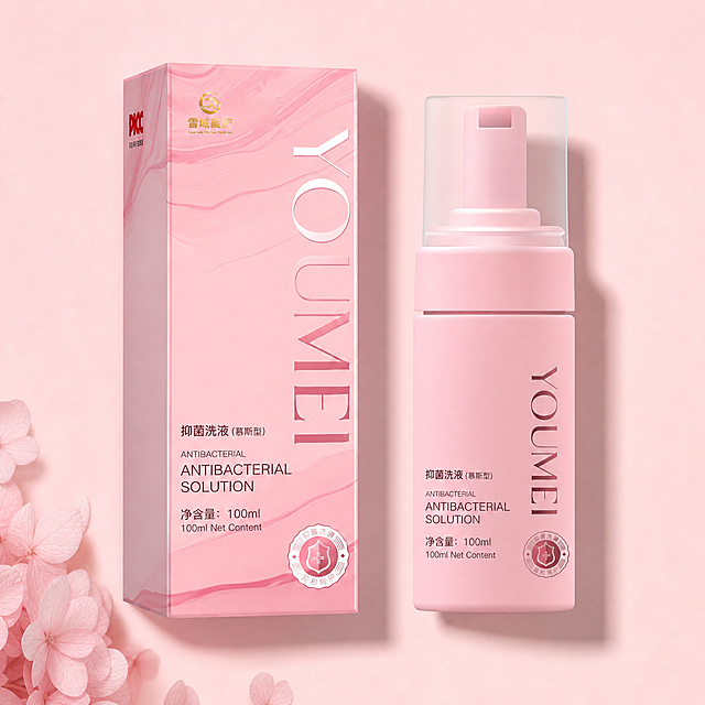 [主图-7] Complete packaging display, product with outer box together flat lay knolling layout. Background is low-saturation light pink, soft light, all product details are clearly visible. Text  "100ml Net Content" clearly marked at the bottom. Keep product and packaging appearance consistent with the original image, neat layout, highlight product specifications and complete packaging, compliant with Amazon A9 algorithm requirements. 1:1 square, 2K resolution. Negative prompt: deformation, cluttered layout, text confusion.