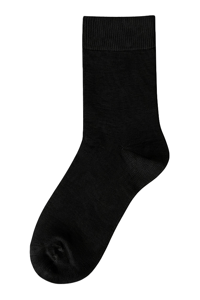 保持袜子的款式、版型、纹理、拍摄角度和纯白背景完全不变，仅将袜子颜色改为纯黑色，纯色无图案，中筒袜，针织纹理清晰，产品摄影，白底图，高清细节