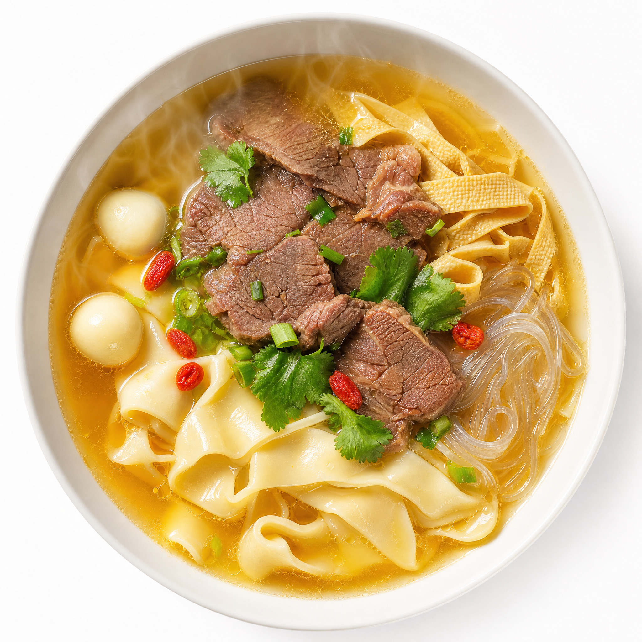 河南牛肉烩面美食摄影，一碗热气腾腾的牛肉烩面，宽面条筋道爽滑，… - 图片创意预览