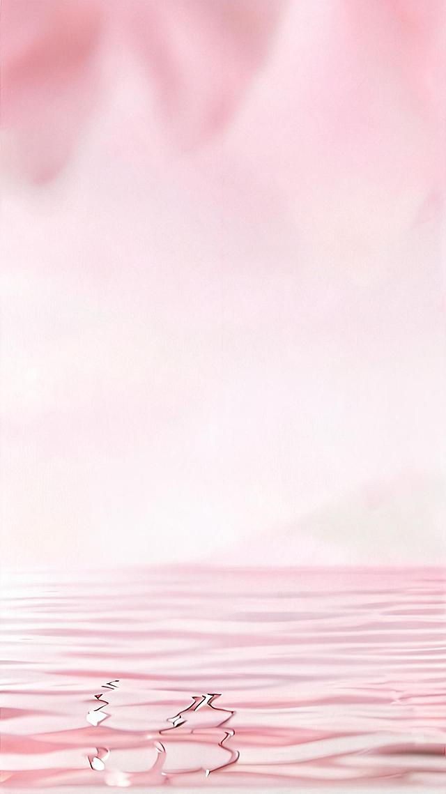 去掉镜子展台，保留原有的粉色渐变背景和水面
